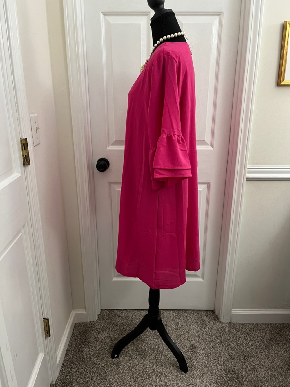 Elegant Pink Midi Dress - Picture 4 of 6